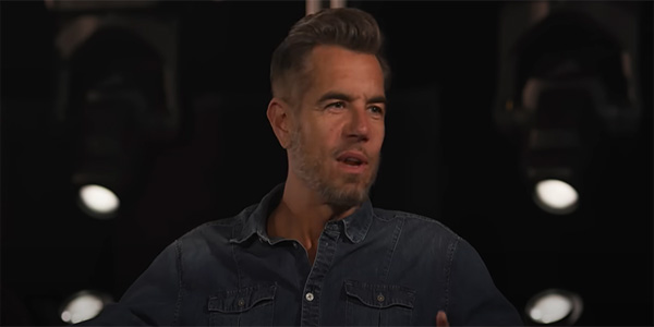 Nick Hexum of Rock Band 311 and Singer-Songwriter & Guitarist | AKG Stories Behind the Sessions